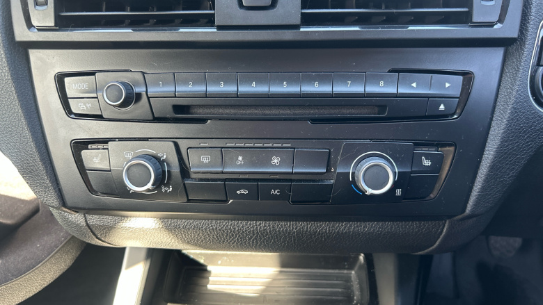 BMW 1 Series 116d EfficientDynamics Business 5dr Diesel Hatchback